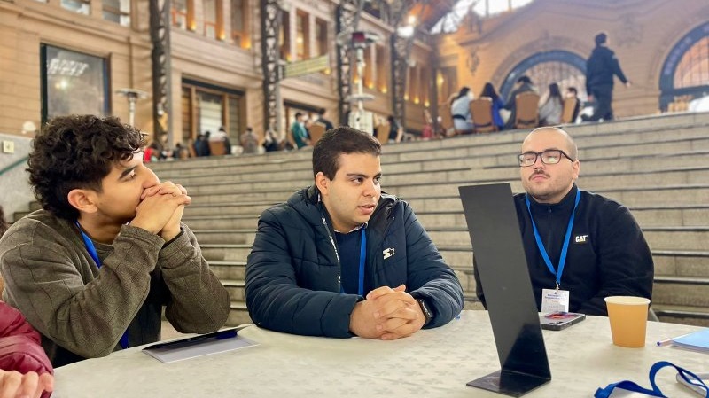 Imagen de la noticia: Estudiantes y representantes de Universidad Gabriela Mistral participaron en Encuentro Juventudes 2024 de 3xi