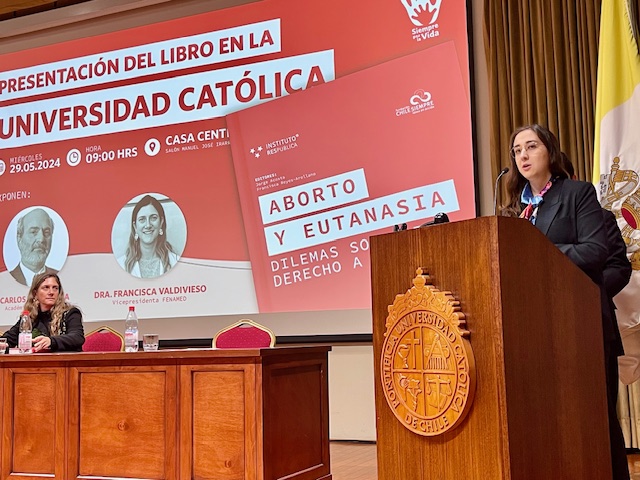 Imagen de la noticia: Académicos de Universidad Gabriela Mistral colaboraron en libro "Aborto y Eutanasia: Dilemas sobre el derecho a la vida”