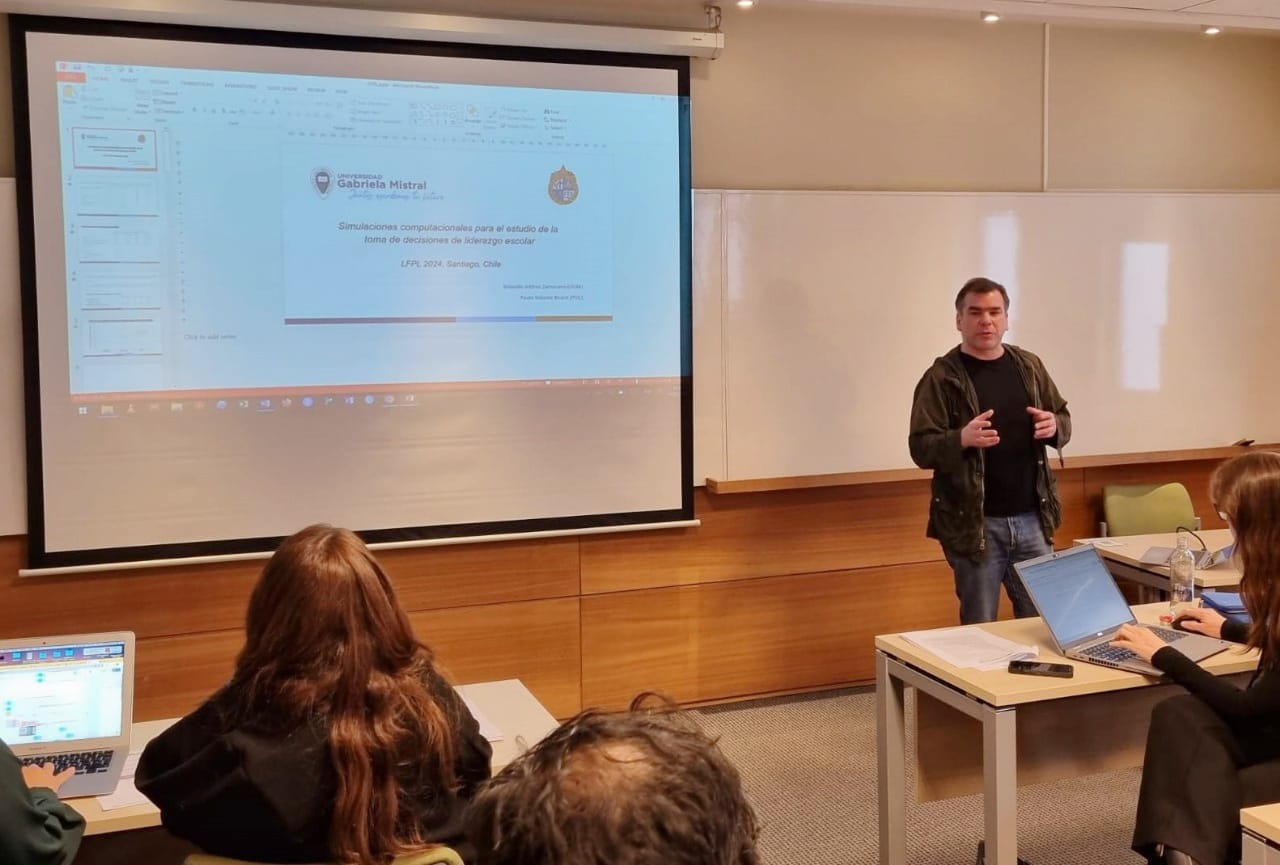 Imagen de la noticia: Director del Magíster en Docencia para la Educación Superior UGM participó en simposio internacional sobre Liderazgo Educativo