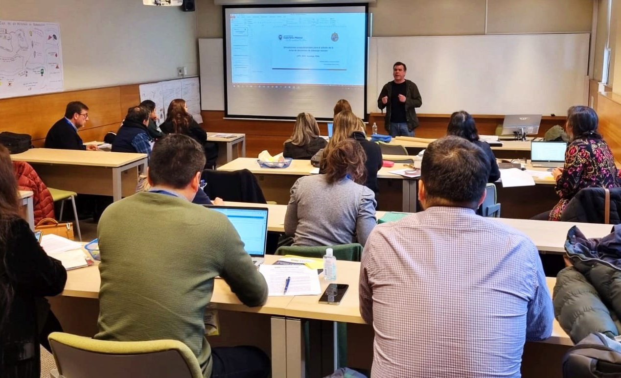 Imagen de la noticia: Director del Magíster en Docencia para la Educación Superior UGM participó en simposio internacional sobre Liderazgo Educativo