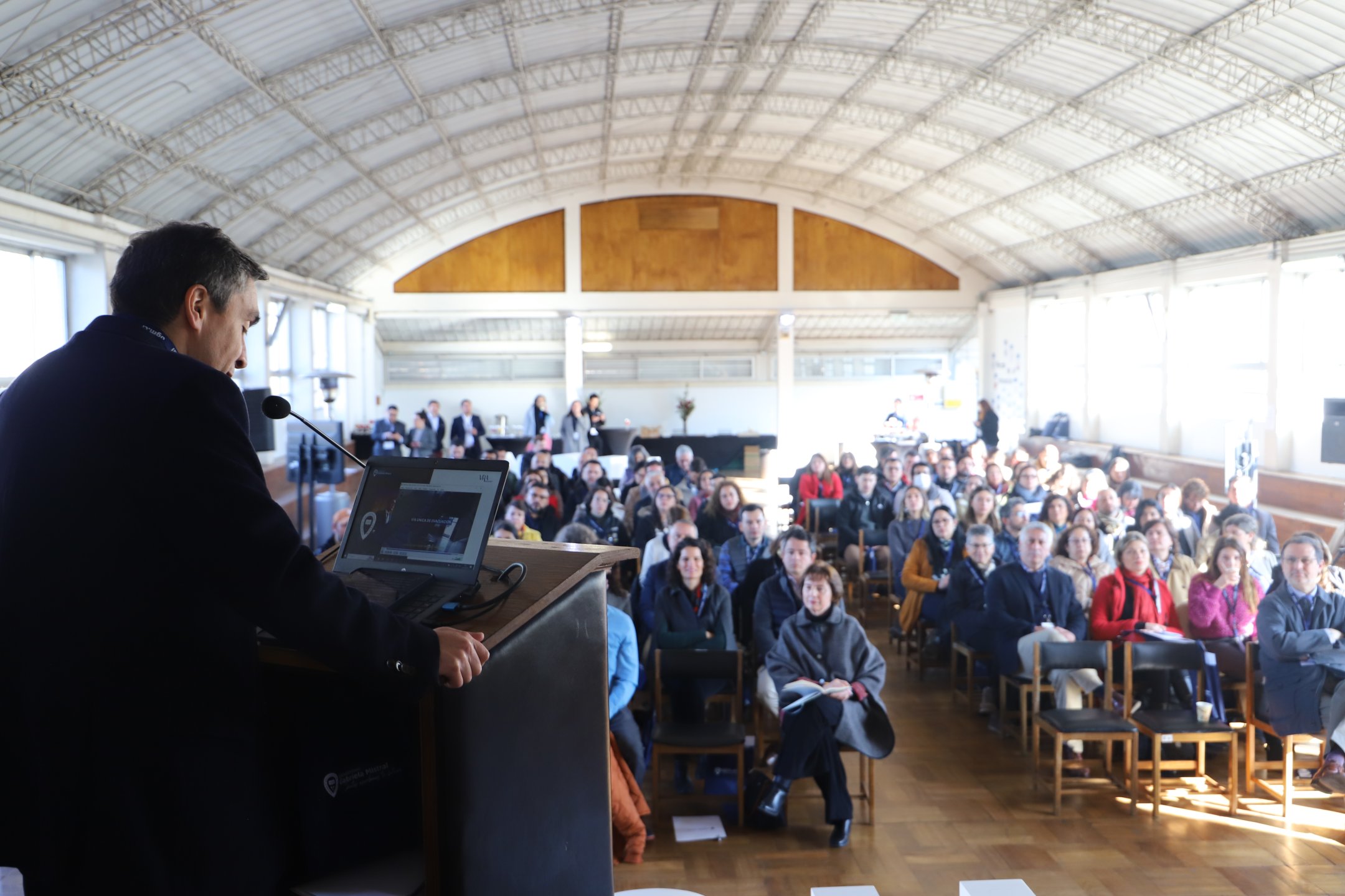 Imagen de la noticia: Universidad Gabriela Mistral realizó Claustro Académico 2024 con foco en innovaciones pedagógicas en entornos de aprendizaje online