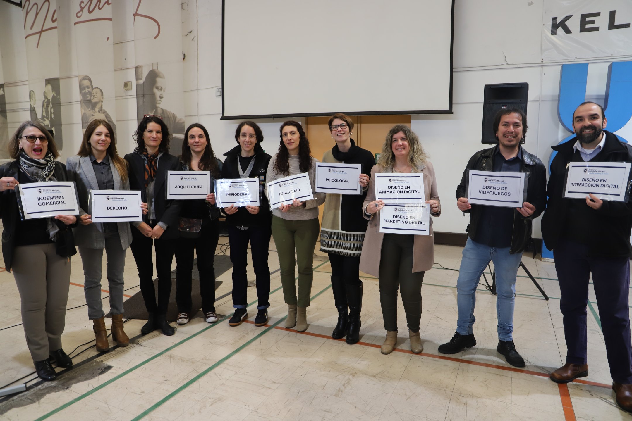 Imagen de la noticia: Más de 100 estudiantes del Colegio Arturo Matte Larraín vivieron la experiencia de ser mistralinos por un día