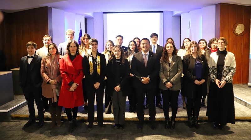 Imagen de la noticia: Nuevo Tribunal Calificador de Elecciones (TRICEL) y Centros de Estudiantes UGM asumieron sus cargos