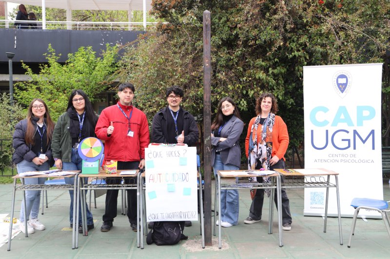 Foto 5 de 5: Centro de Atención Psicológica CAP UGM participó activamente en Feria de Salud Mental de Corporación de Desarrollo Social de Providencia
