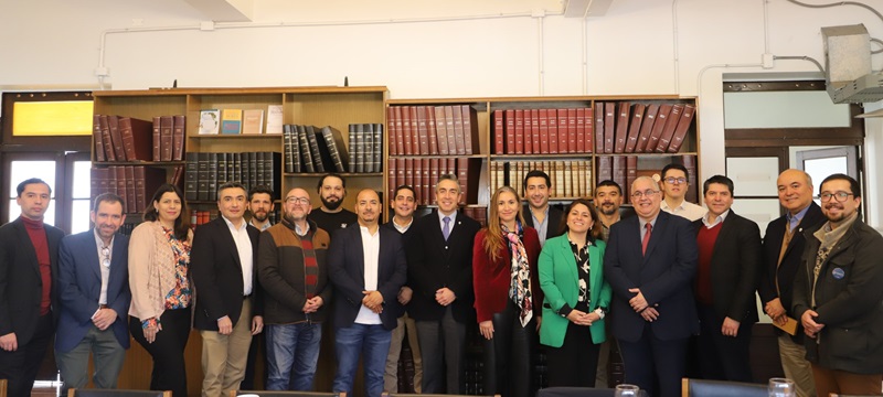 Imagen de la noticia: Escuela de Ingeniería y Tecnologías UGM realizó encuentro con ex alumnos