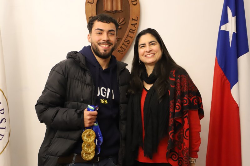 Foto 5 de 5: UGM destacó logro deportivo de Nicolás Ulloa en Juegos Deportivos Nacionales Temuco 2024