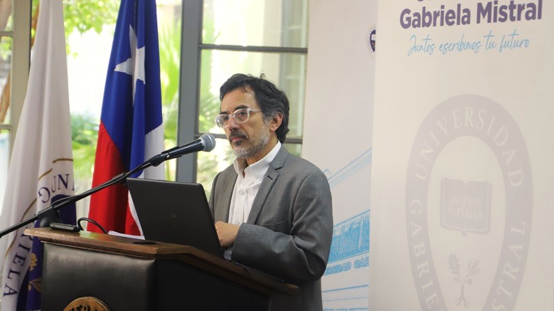 Imagen de la noticia: Universidad Gabriela Mistral reunió a su comunidad educativa en el IV Seminario "Construyendo Nuestra Huella"