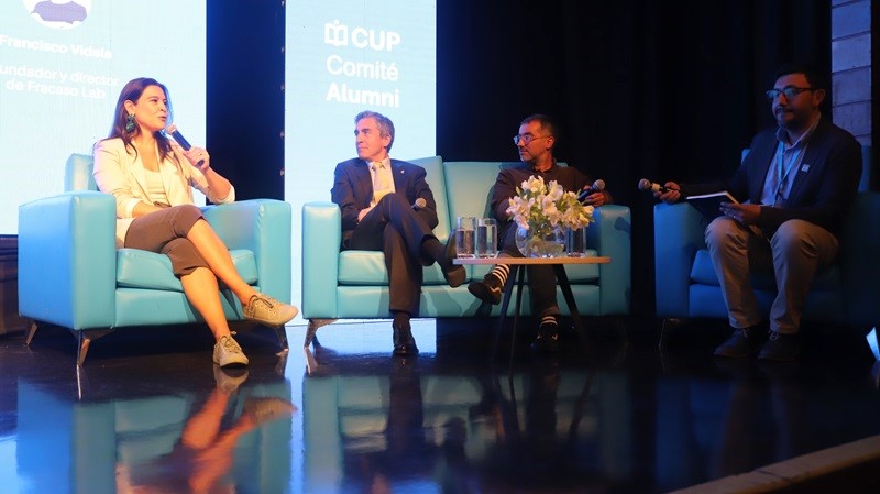 Imagen de la noticia: Rector Sergio Mena expuso en seminario “Empleabilidad y Emprendimiento” de CUP