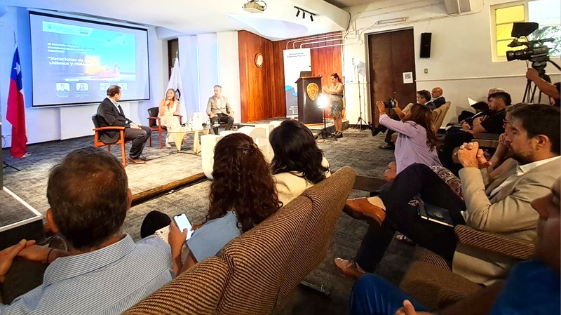 Imagen de la noticia: IX Encuesta Nacional Ecosistema Emprendedor UGM / B&W: Chilenos tomarán menos días de vacaciones por falta de recursos económicos