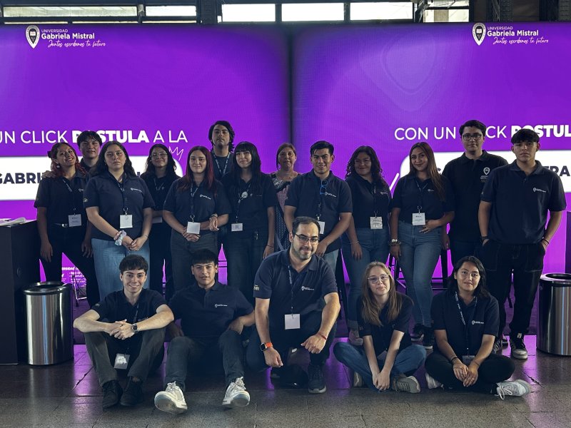 Foto 15 de 15: Admisión 2025: Gran concurrencia en la Feria de Postulación donde participó UGM