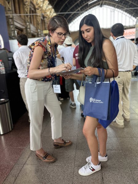 Foto 14 de 15: Admisión 2025: Gran concurrencia en la Feria de Postulación donde participó UGM
