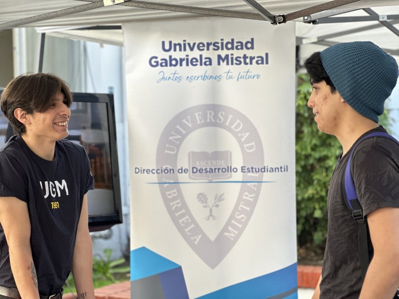Foto 15 de 16: Universidad Gabriela Mistral recibió a sus nuevos estudiantes 2025