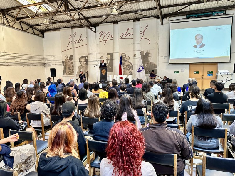 Foto 1 de 16: Universidad Gabriela Mistral recibió a sus nuevos estudiantes 2025