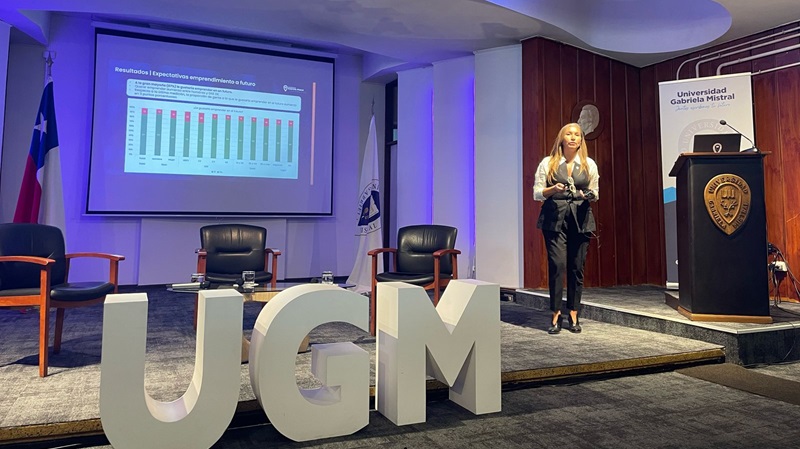 Imagen de la noticia: Xª Encuesta Ecosistema Emprendedor UGM: Principal barrera de emprendedoras es dificultad para conciliar trabajo y responsabilidades familiares
