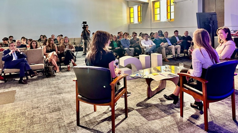 Imagen de la noticia: Xª Encuesta Ecosistema Emprendedor UGM: Principal barrera de emprendedoras es dificultad para conciliar trabajo y responsabilidades familiares