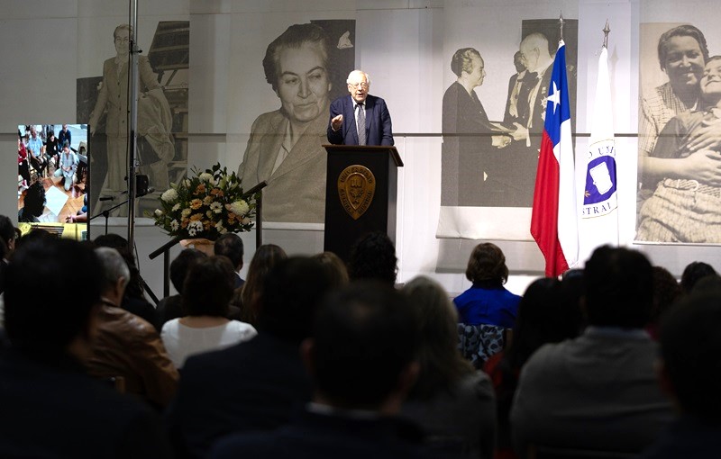 Imagen de la noticia: José Joaquín Brunner inauguró Año Académico 2025 de la Universidad Gabriela Mistral