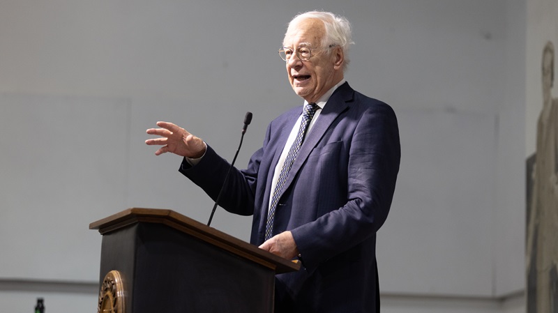 Imagen de la noticia: José Joaquín Brunner inauguró Año Académico 2025 de la Universidad Gabriela Mistral