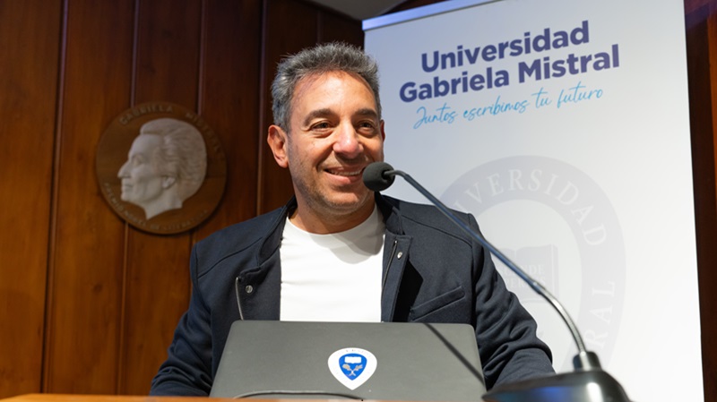 Imagen de la noticia: Conversatorio UGM “Voces que Inspiran” inició ciclo junto al emprendedor e ingeniero Roberto Camhi
