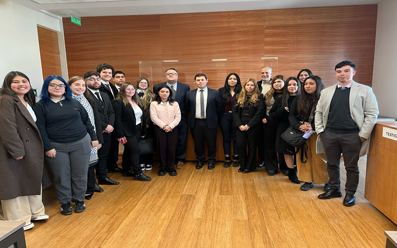 Imagen de la noticia: Estudiantes de Derecho UGM vivieron experiencia formativa en Juzgado del Trabajo de Puente Alto