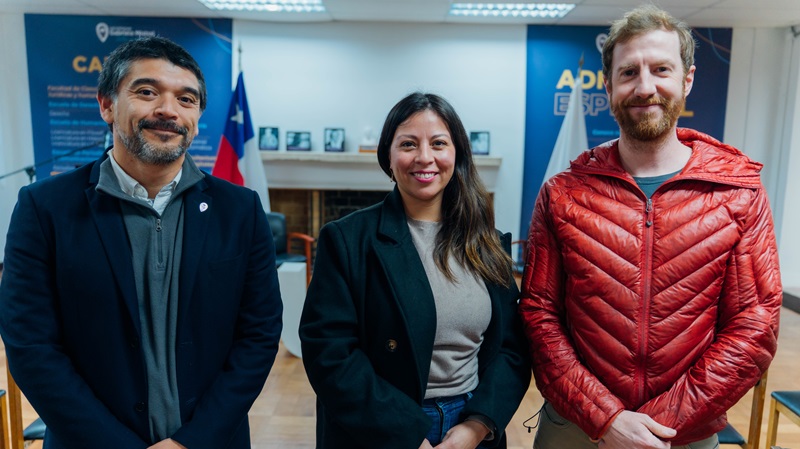 Foto 15 de 16: Jeannette von Wolfersdorff presentó en UGM su libro “La fascinante complejidad de nuestros sistemas”