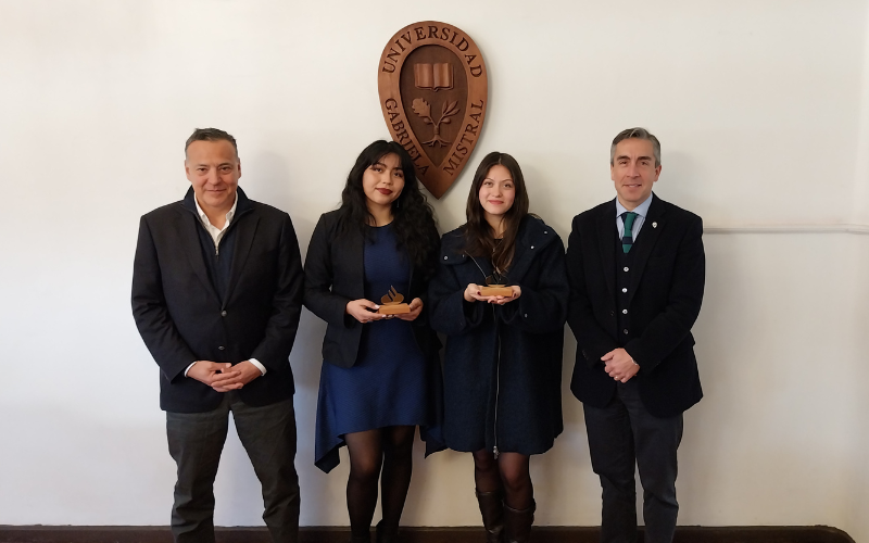 Imagen de la noticia: Mistralinas obtuvieron Beca Santander de Movilidad Internacional y cursarán un semestre en España