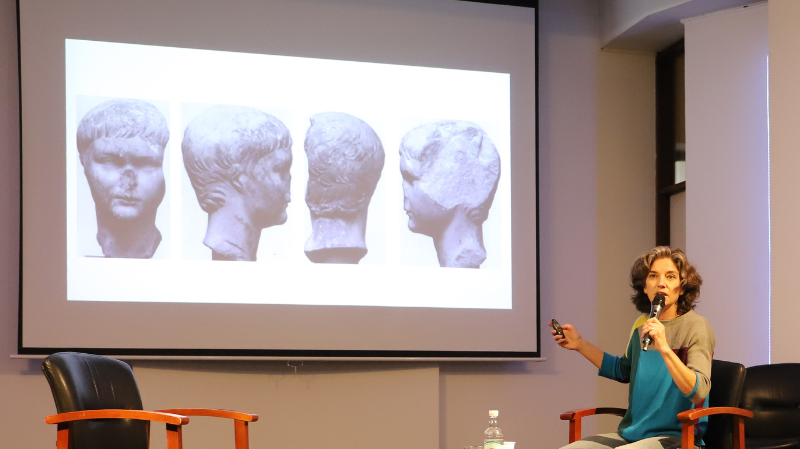Imagen de la noticia: La artista y escultora Francisca Sánchez expuso sobre su trabajo en charla con Escuela de Arquitectura UGM