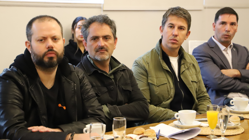 Foto 4 de 5: UGM realiza cuarta sesión del Consejo Asesor de Innovación con foco en el estudiante del futuro