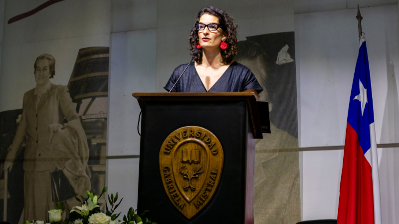 Foto 6 de 21: Universidad Gabriela Mistral celebró las ceremonias de titulación de sus egresados 2024 - 2025