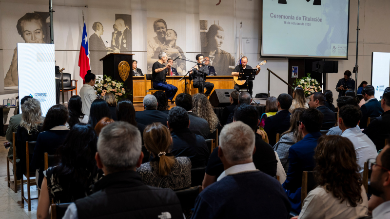 Imagen de la noticia: Universidad Gabriela Mistral celebró las ceremonias de titulación de sus egresados 2024 - 2025