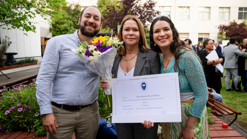 Foto 5 de 21: Universidad Gabriela Mistral celebró las ceremonias de titulación de sus egresados 2024 - 2025