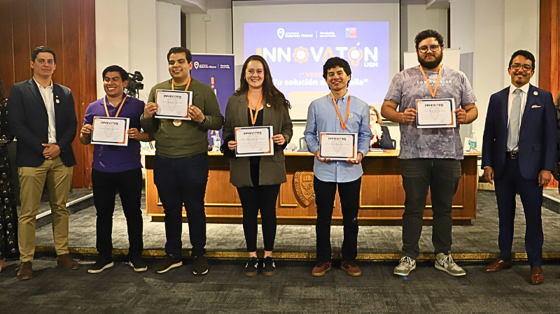 Foto 6 de 13: Innovatón 2025: Estudiantes de la UGM crean soluciones innovadoras para prevenir la insolvencia en MIPEs