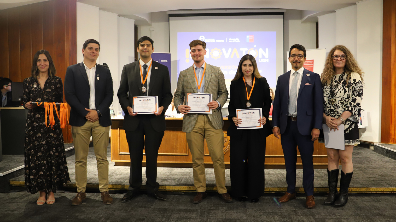 Foto 11 de 13: Innovatón 2025: Estudiantes de la UGM crean soluciones innovadoras para prevenir la insolvencia en MIPEs