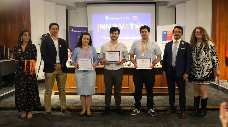 Foto 12 de 13: Innovatón 2025: Estudiantes de la UGM crean soluciones innovadoras para prevenir la insolvencia en MIPEs