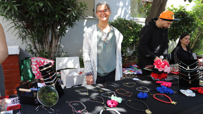 Foto 7 de 13: De repostería a accesorios: Feria de Emprendedores regresó a la UGM con más de 15 stands