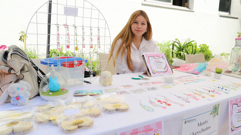 Foto 4 de 13: De repostería a accesorios: Feria de Emprendedores regresó a la UGM con más de 15 stands