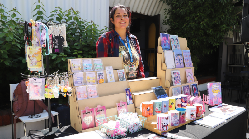 Foto 9 de 13: De repostería a accesorios: Feria de Emprendedores regresó a la UGM con más de 15 stands