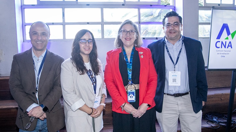 Foto 11 de 32: Universidad Gabriela Mistral realizó su Encuentro Alumni 2025