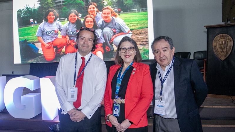 Foto 8 de 32: Universidad Gabriela Mistral realizó su Encuentro Alumni 2025
