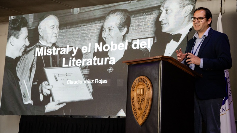 Imagen de la noticia: UGM conmemoró 80 años del Premio Nobel de Gabriela Mistral con homenaje académico y recreación histórica