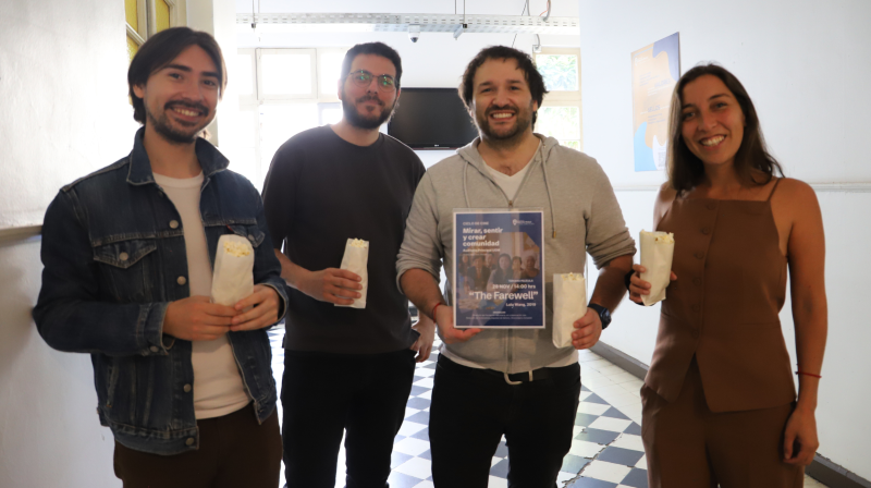 Foto 1 de 8: Ciclo de cine UGM cierra sus funciones con "The Farewell", una mirada cultural a los vínculos familiares