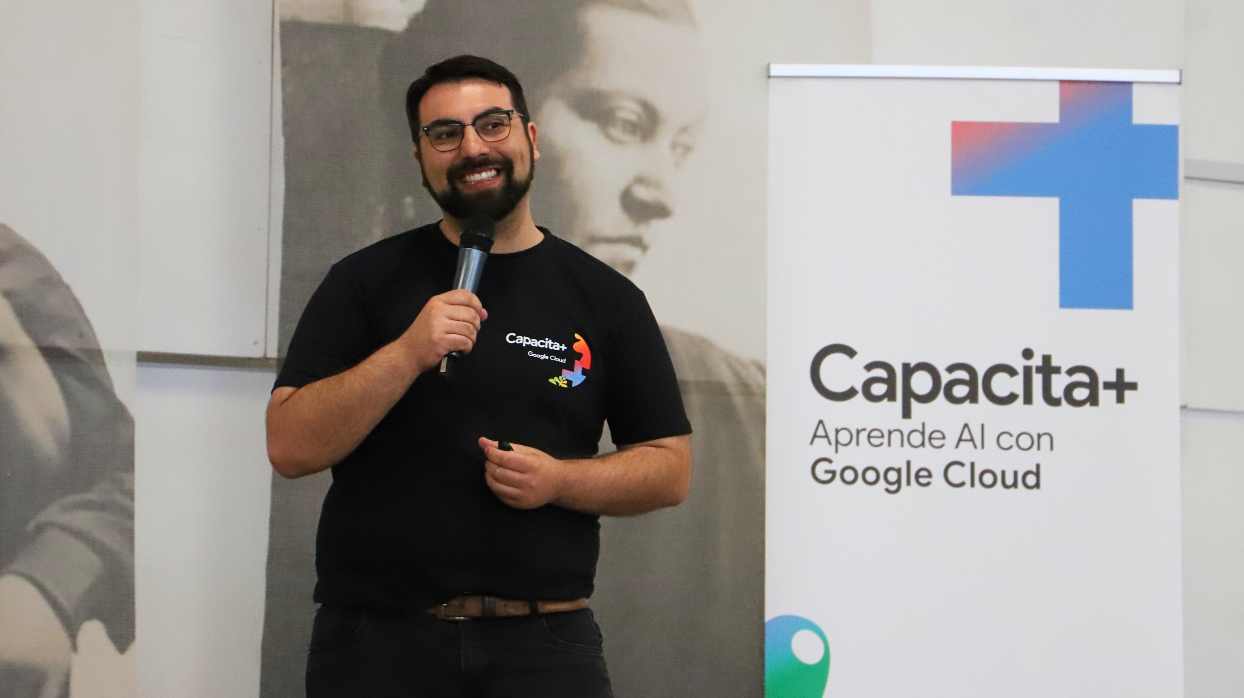 Imagen de la noticia: Universidad Gabriela Mistral fue sede en Chile de capacitación internacional en inteligencia artificial de Google Cloud