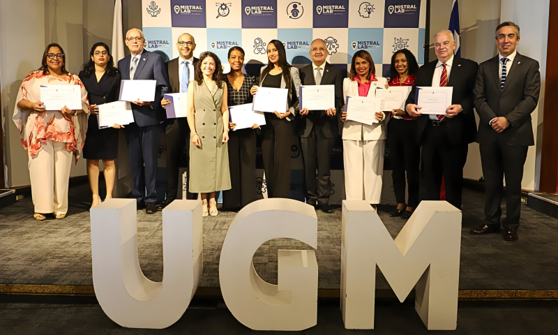 UGM capacitó a Embajada de República Dominicana en Chile en Inteligencia Artificial