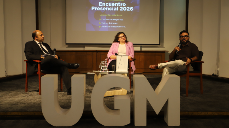 Foto 5 de 15: Encuentro de la Escuela de Humanidades UGM consolidó un espacio de reflexión académica sobre la IA