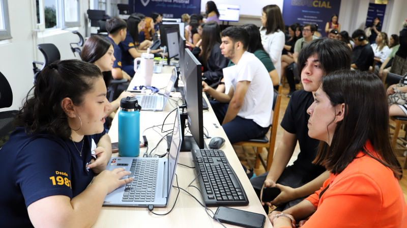 Foto 9 de 12: ¡Bienvenidos a la UGM! Recibimos a nuestros primeros estudiantes matriculados para el 2026