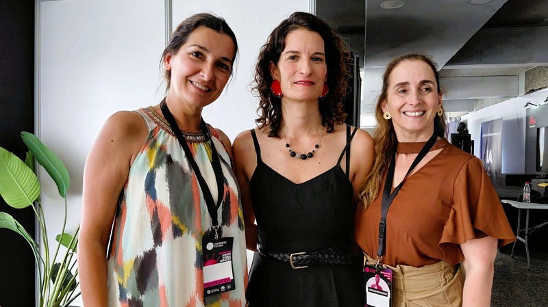 Imagen de la noticia: Jeannette Plaut, Decana de Arquitectura, Diseño y Artes Digitales (FADAD UGM) destacó rol de la madera sustentable en Congreso Futuro 2026