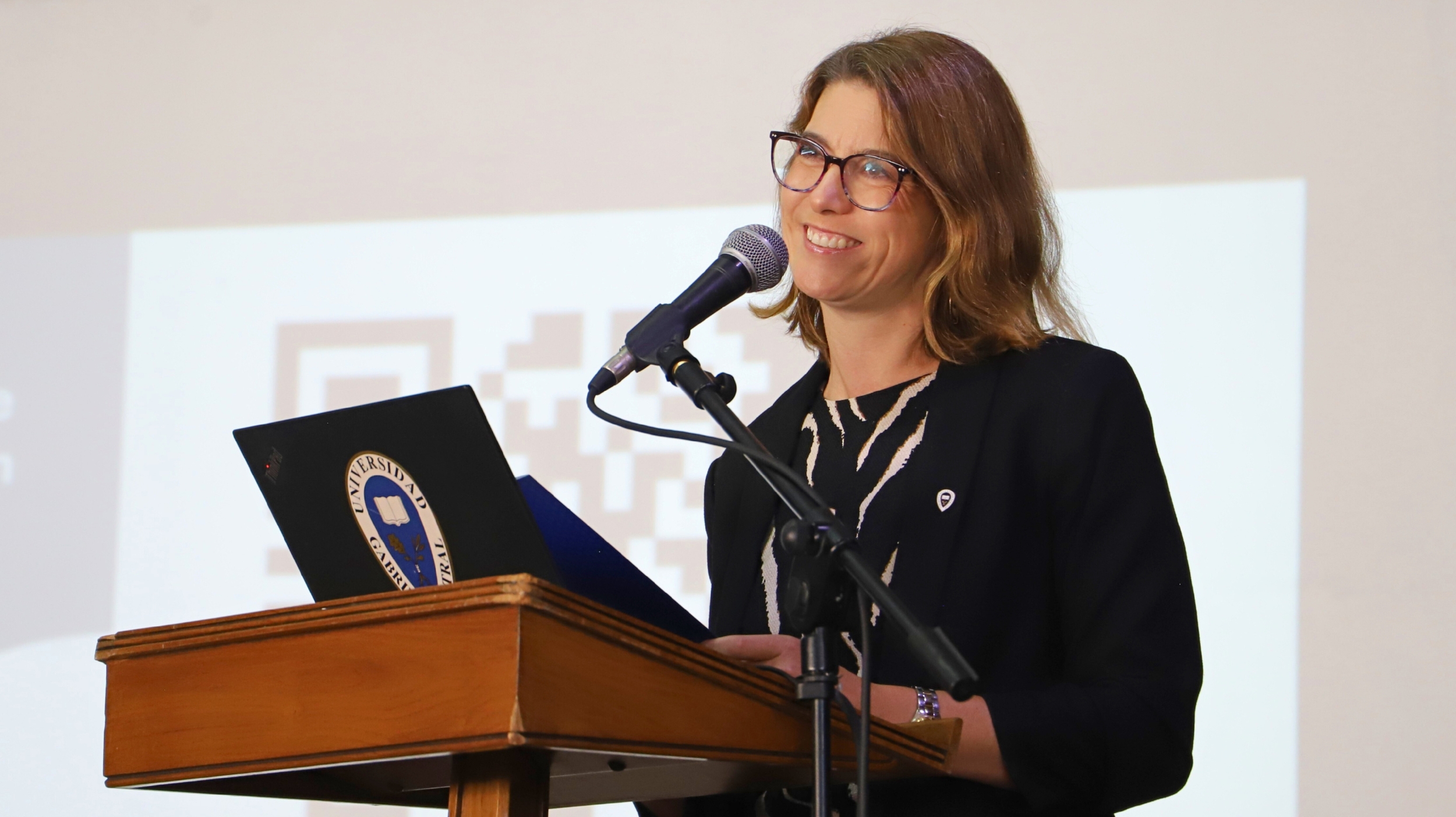 Imagen de la noticia: Neva Milicic y María Angélica Kotliarenco reflexionaron sobre el rol social de la psicología en Conversatorio UGM “Mujeres que inspiran”