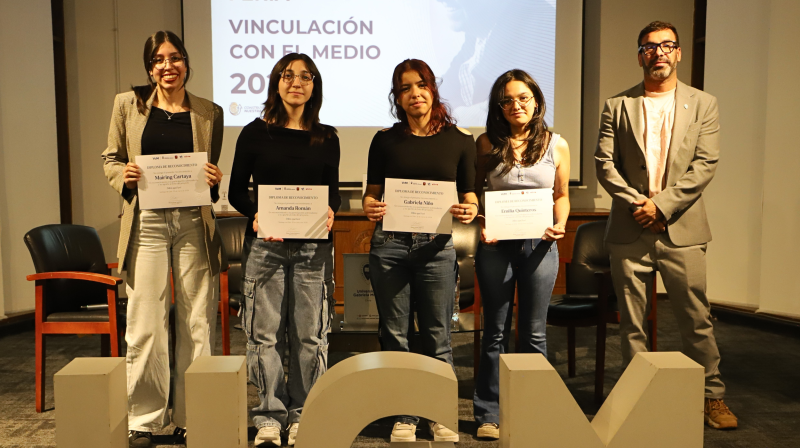 Foto 2 de 12: Feria de Vinculación con el Medio 2026 reúne a comunidad UGM y colaboradores estratégicos