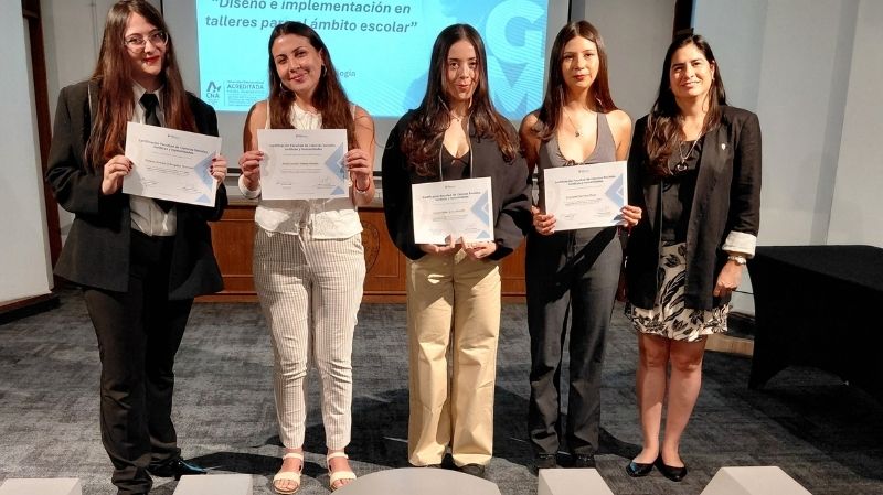 Foto 15 de 32: Estudiantes de Psicología UGM se certificaron en “Diseño e implementación de talleres en el ámbito escolar”