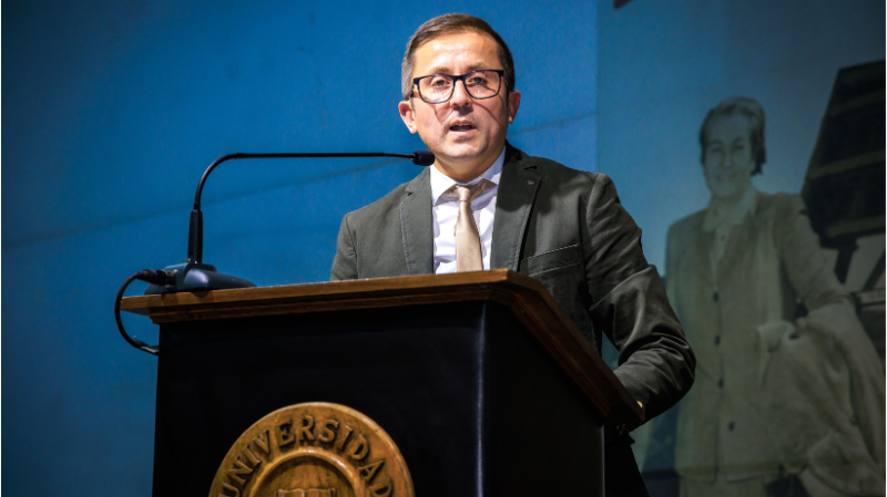 Foto 7 de 74: Universidad Gabriela Mistral celebró a sus egresados y titulados del período 2025-2026