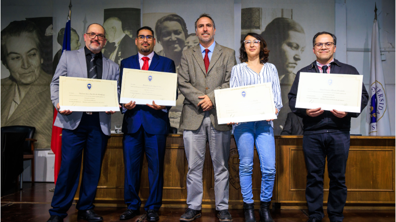 Foto 12 de 74: Universidad Gabriela Mistral celebró a sus egresados y titulados del período 2025-2026